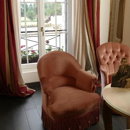 Maison Du Figuier فندق مبيت وإفطار Lancié