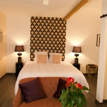 Couette-café Maison Du Figuier 3*