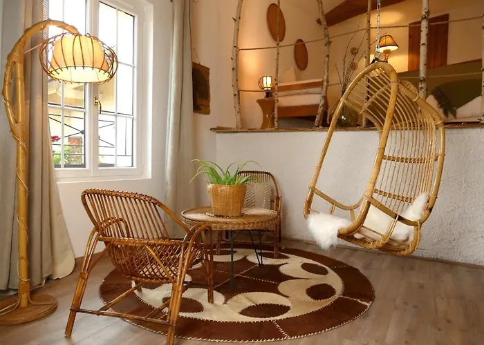 Maison Du Figuier Couette-café 3*